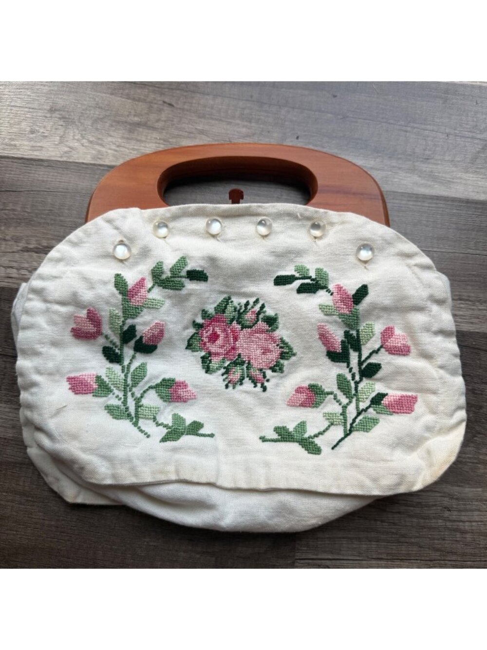Vintage Smiths Bermuda Floral Embroidered Handbag With Wooden Handle & Pearl Acc